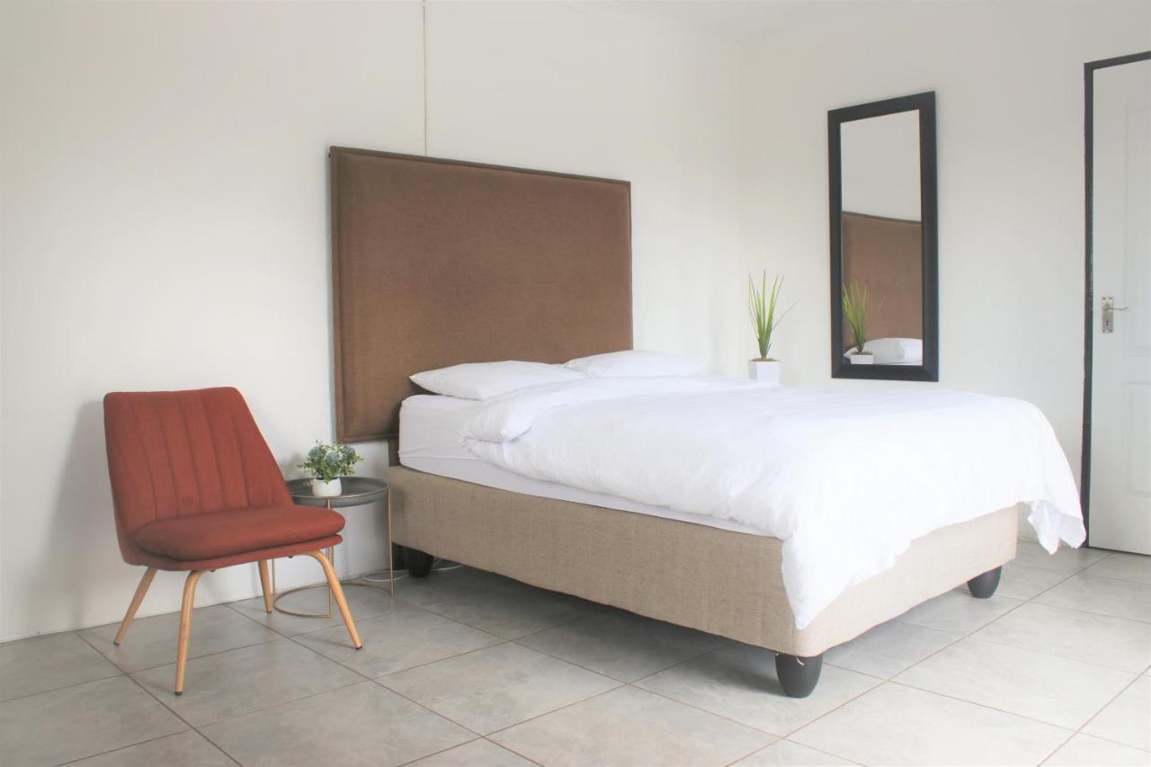 Cosmo Sleepover Roodepoort Zewnętrze zdjęcie