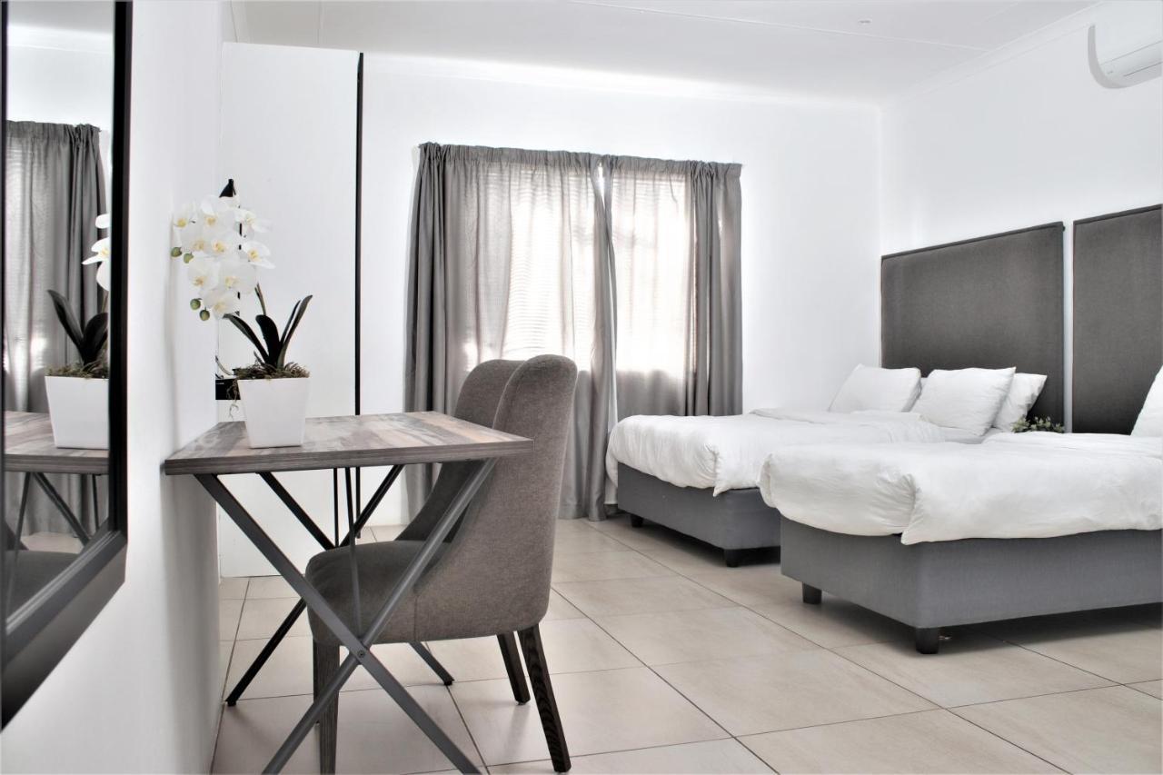 Cosmo Sleepover Roodepoort Zewnętrze zdjęcie